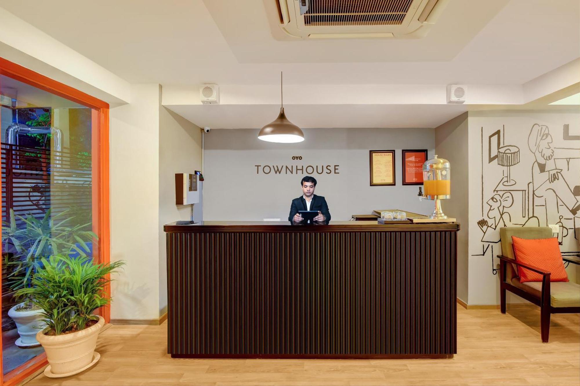 Townhouse Infinity Stays Gurgaon Exteriör bild