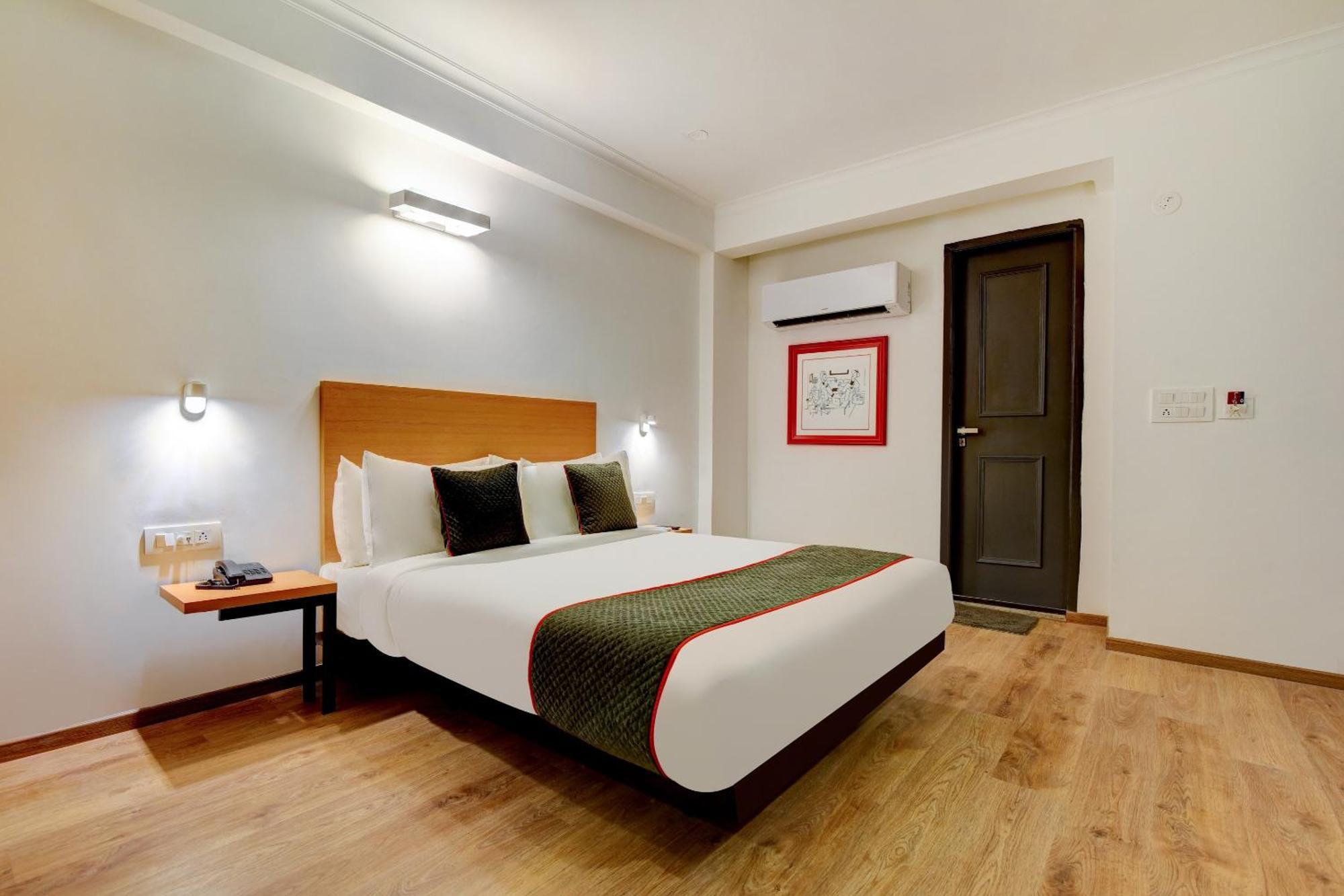 Townhouse Infinity Stays Gurgaon Exteriör bild