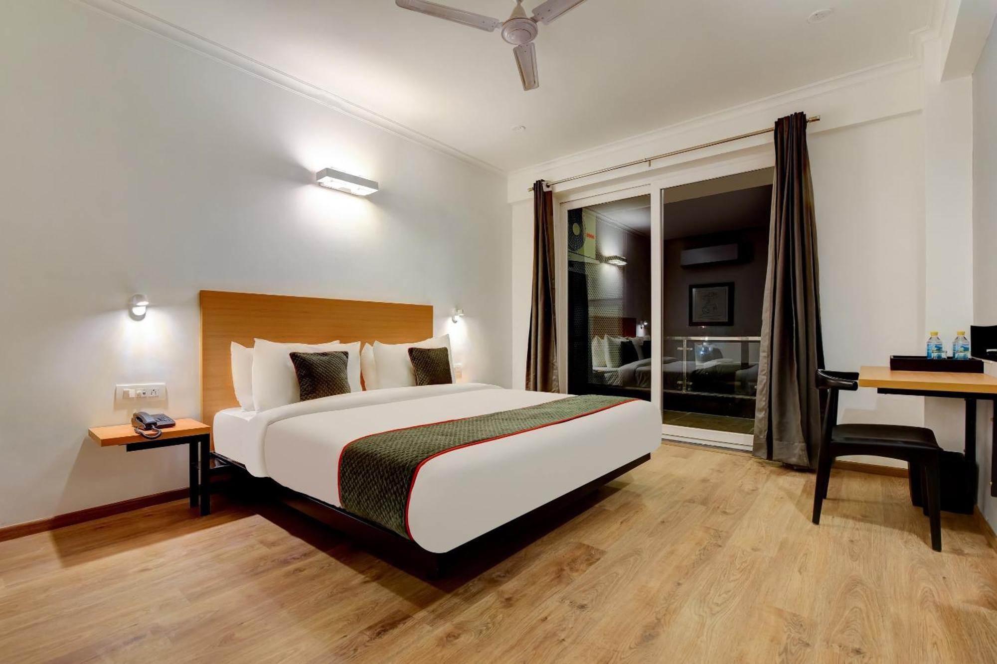Townhouse Infinity Stays Gurgaon Exteriör bild
